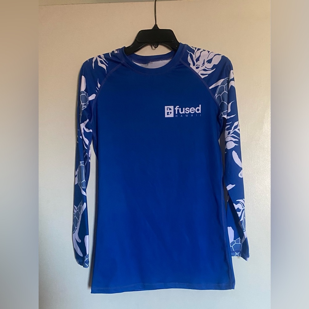 Fused Hawaii Long sleeve rash guard A Honu World print